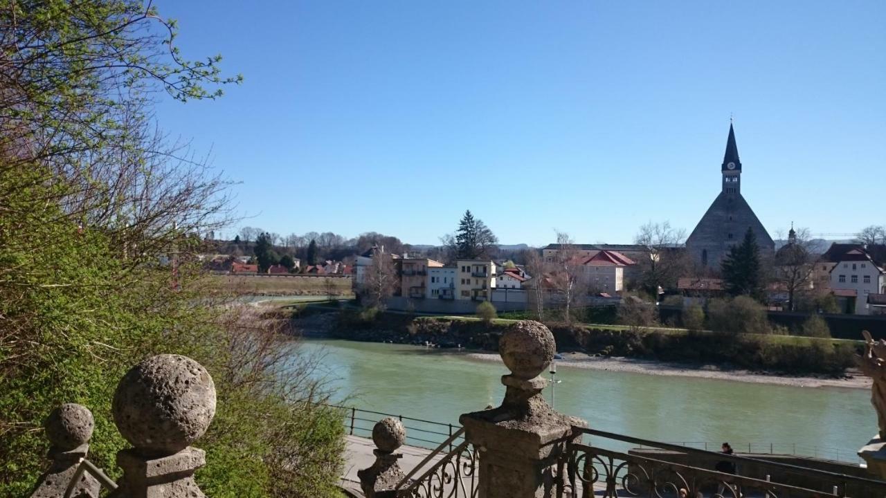 Ferienwohnung An Der Idyllischen Salzachschleife Naehe Salzburg Laufen Ngoại thất bức ảnh
